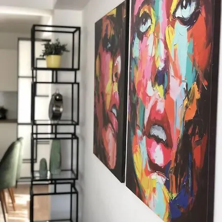 Dreamlux Dm With Parking Lägenhet