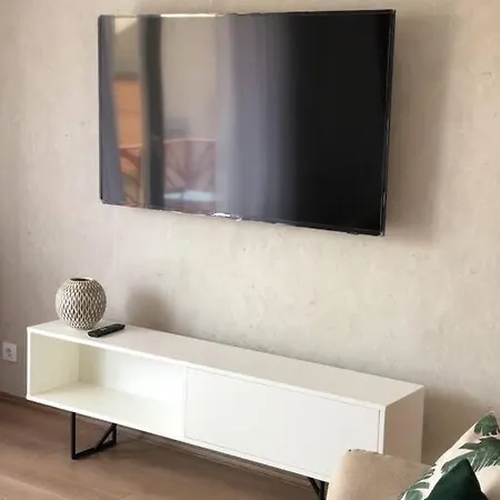 Dreamlux Dm With Parking Apartment Skopje